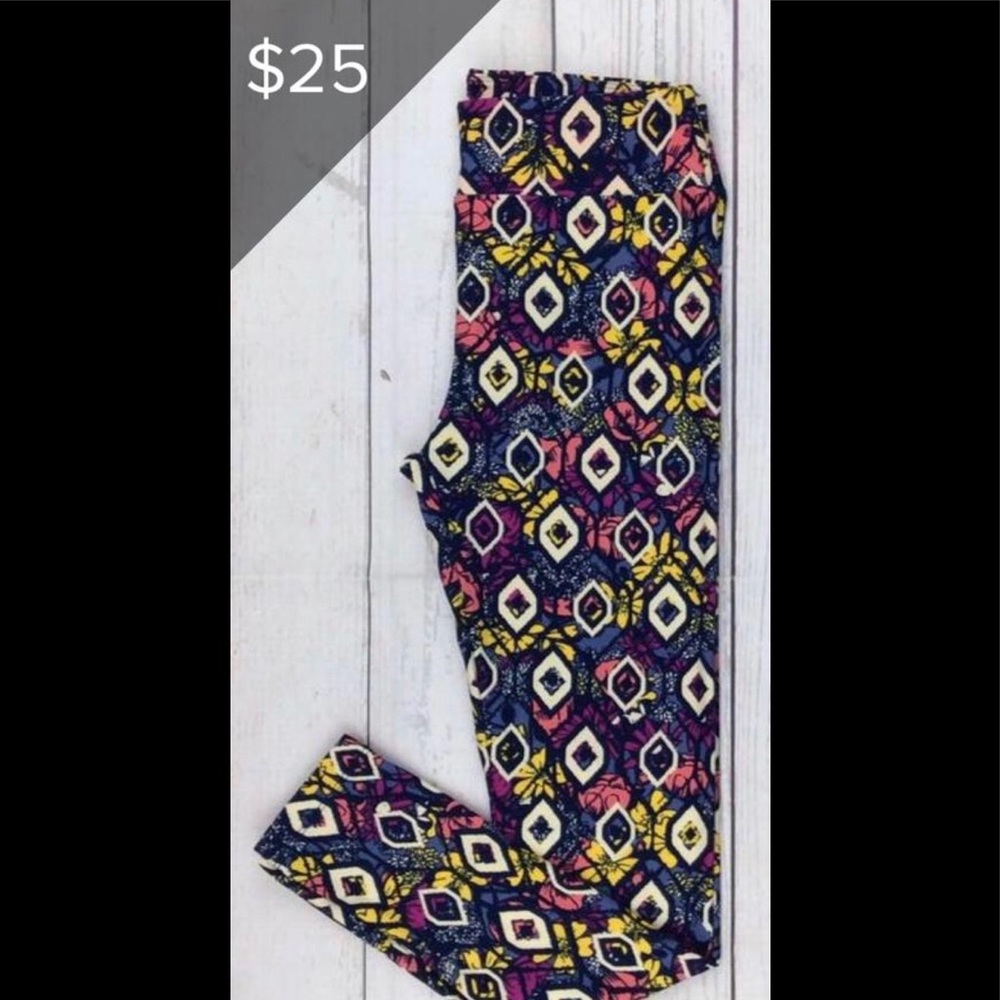 NWT os LULAROE LEGGINGS